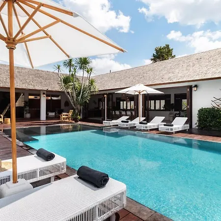 The Pool House - Magnificent 24M Private Pool In Berawa Beach Villa